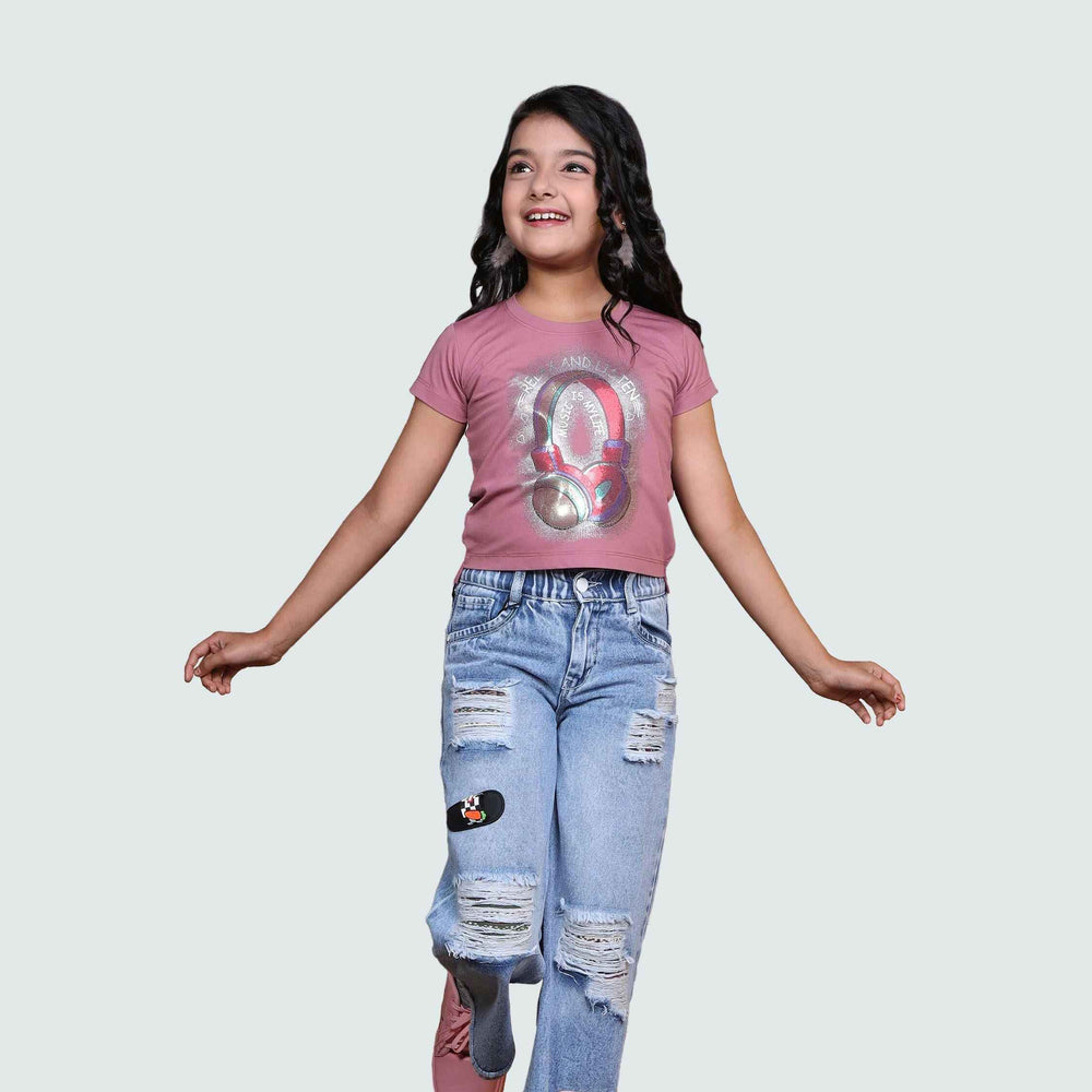 Half Sleeve Round Neck Girls T-shirt