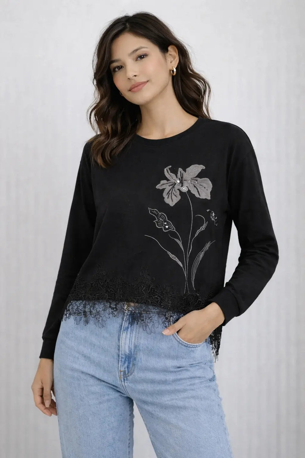 Women’s Floral Lace Hem Sweatshirt - ASTRON