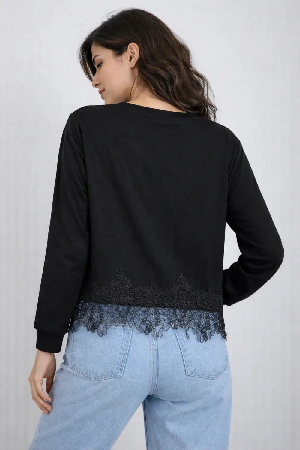 Women’s Floral Lace Hem Sweatshirt - ASTRON
