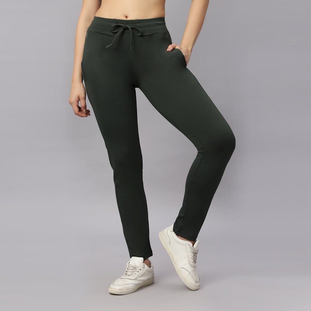 Four Way Stretchable Track Pant.