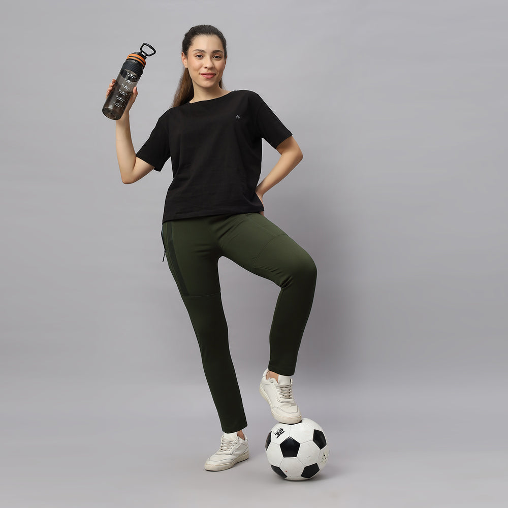 Ankle Length 4 Way Stretchable Women's Track Pant.