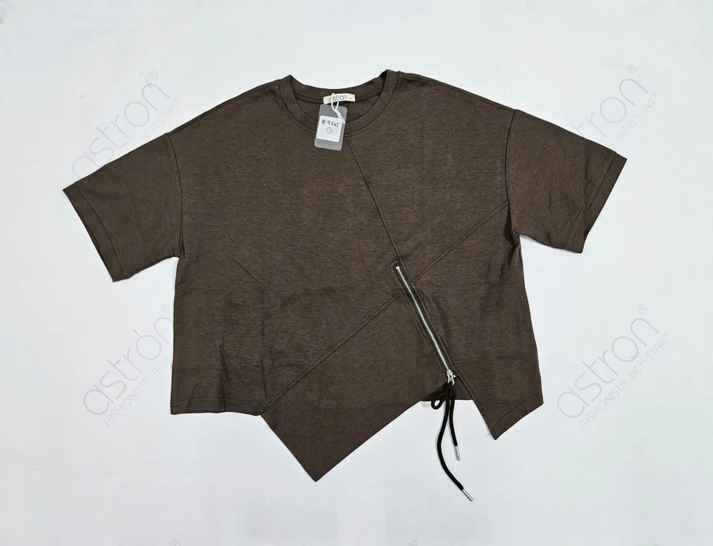 Women's Oversized Crop Top - Down-Shoulder Style - ASTRON