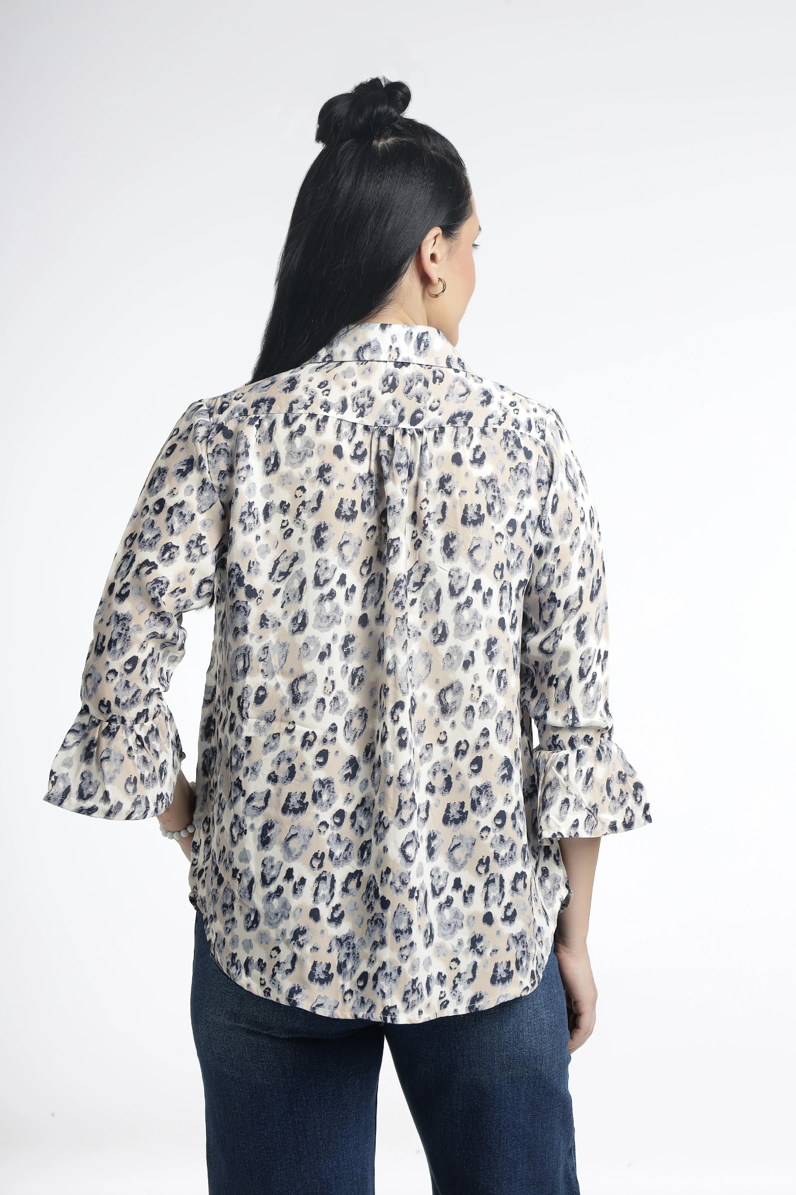 Women’s printed shirt top