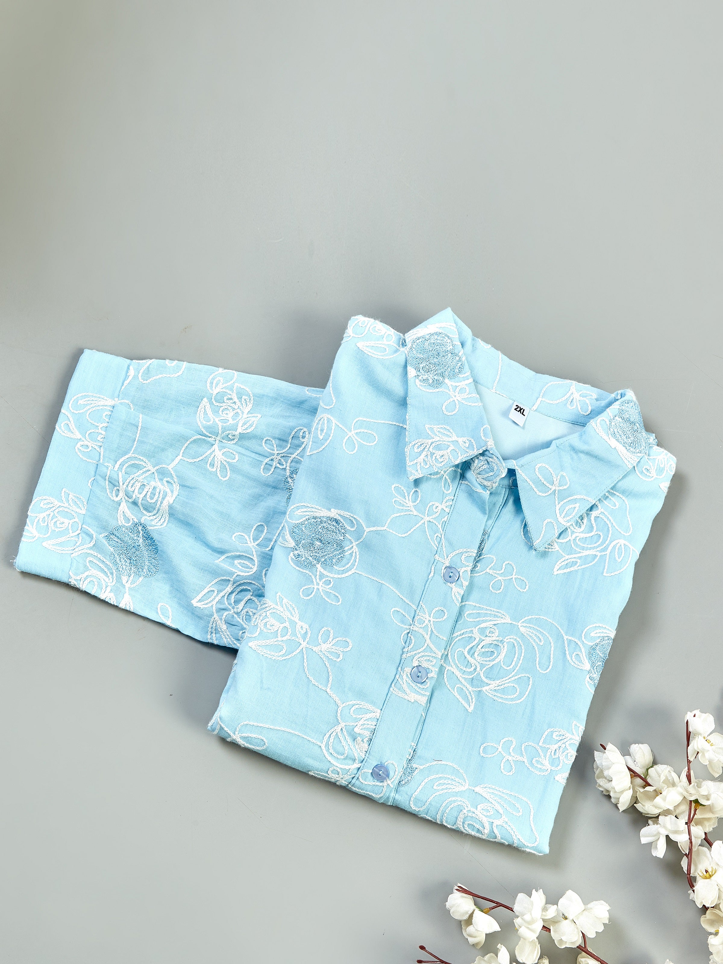 Astron – Women's Collared Cotton Shirt with Floral Embroidery