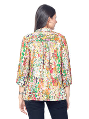 Elegant blouse featuring stylish pleated sleeves, perfect for sophisticated formal occasions and professional settings.
