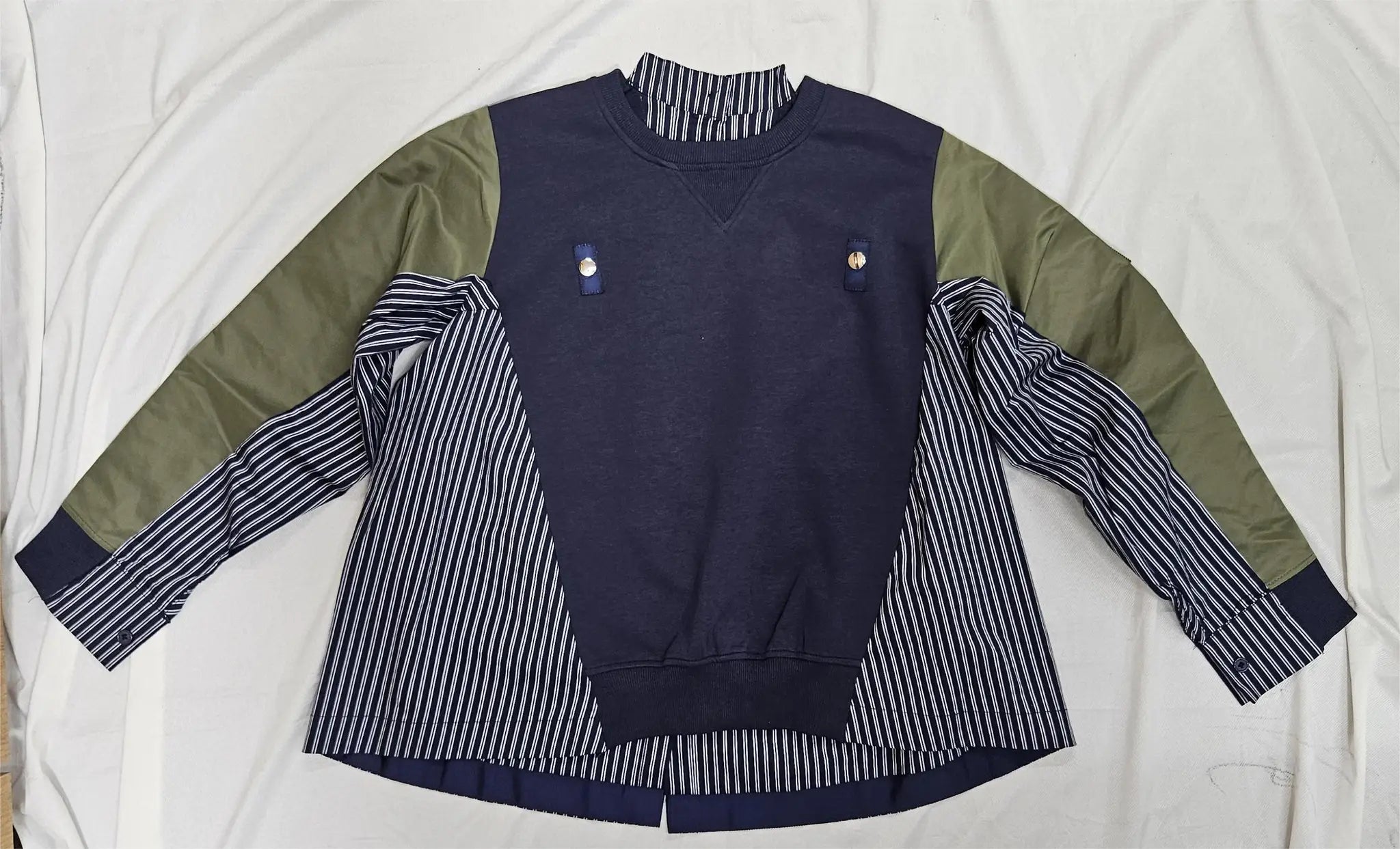 Women’s Color-Block Panel Sweatshirt - ASTRON