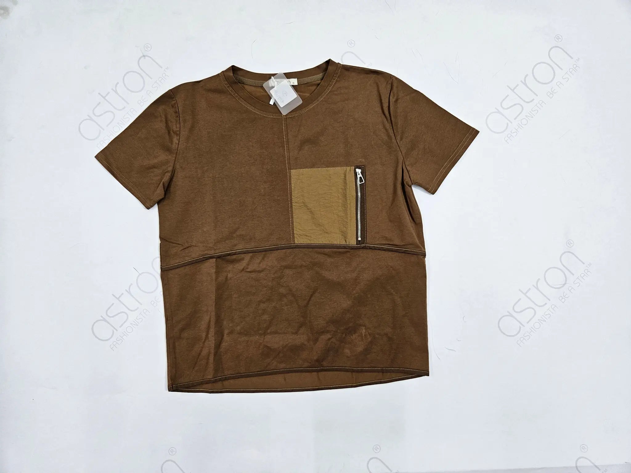Women’s Box Fit Contrast Pocket Top with Zip Detail - ASTRON