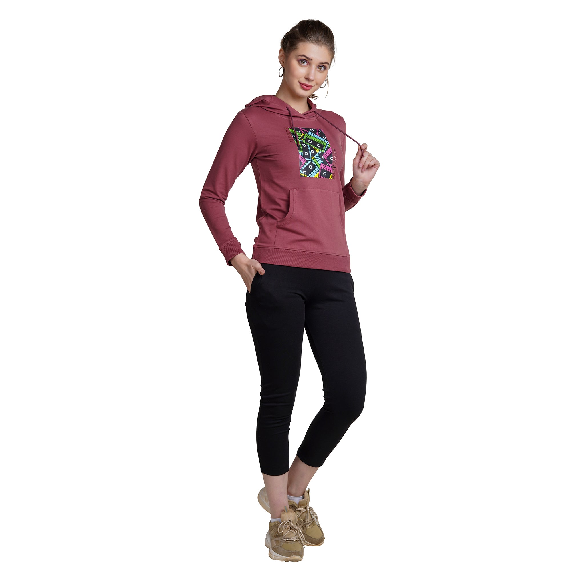 Wine Colour Women's Full Sleeves Pullover Hoodie