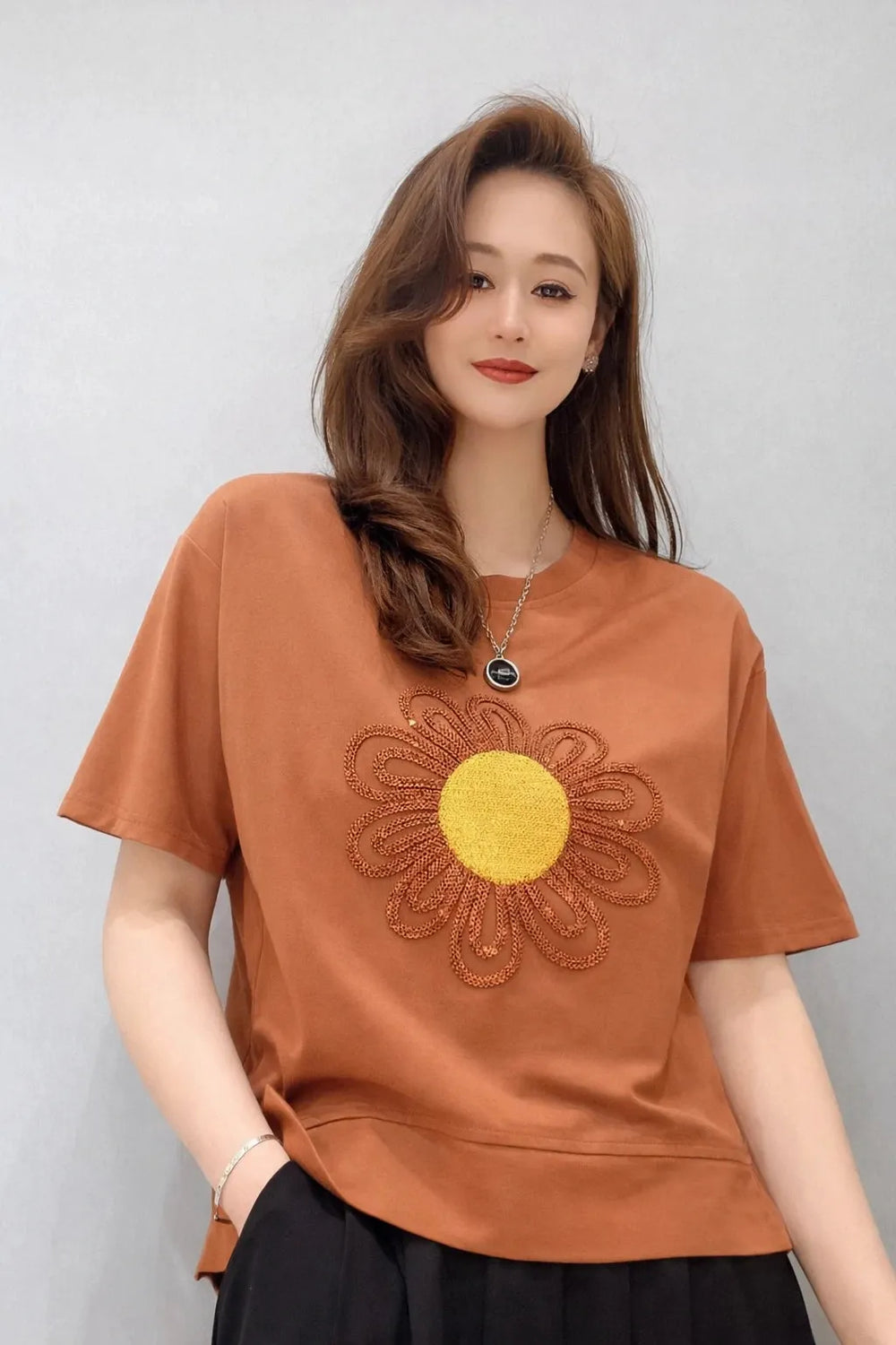 Women’s Embroidered Daisy Top - ASTRON
