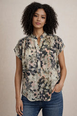 Women’s Printed Top - Stylish Short Sleeve Design for Every Occasion - ASTRON
