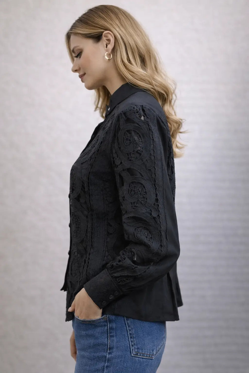 Women's Lace Shirt - Elegant Button-Down Style for Every Occasion - ASTRON