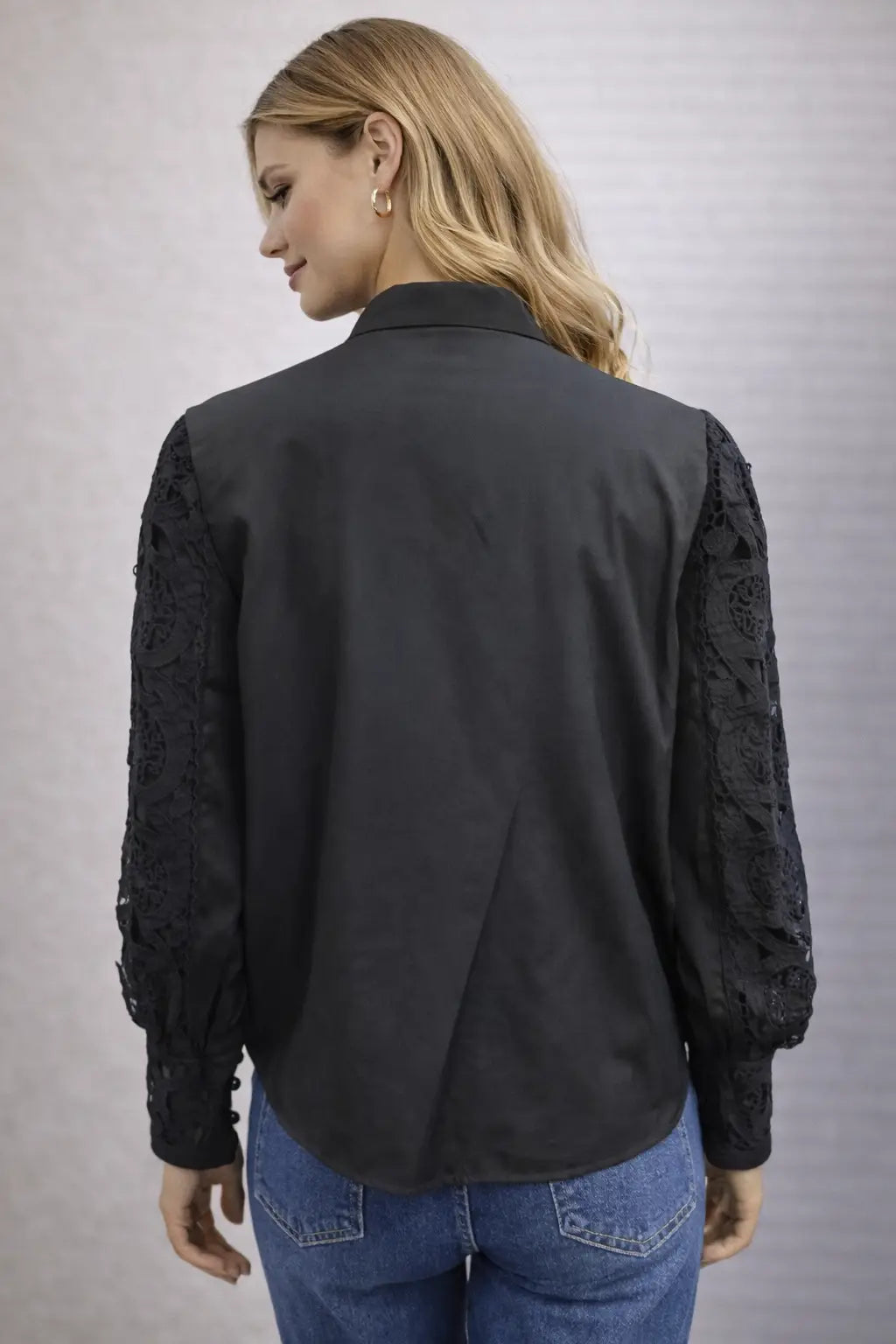 Women's Lace Shirt - Elegant Button-Down Style for Every Occasion - ASTRON