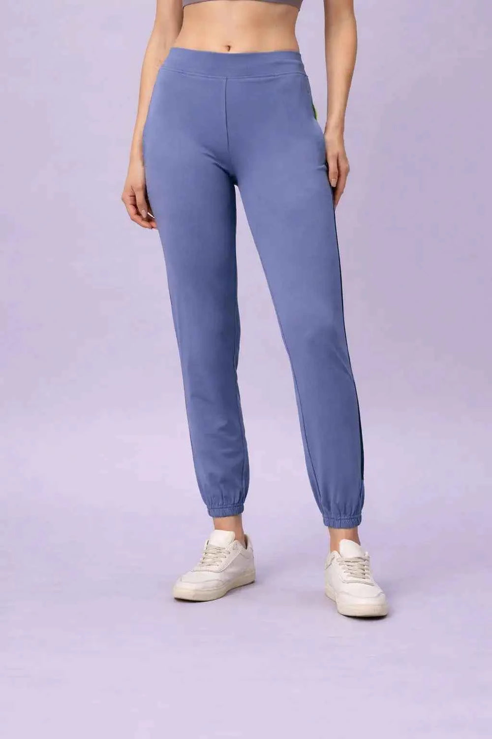 Women's 4 Way Stretchable Jogger With Reflective Chain and Prints
