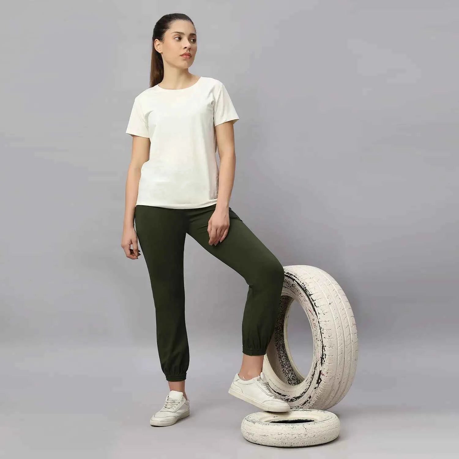 Four Way Stretched Women Jogger