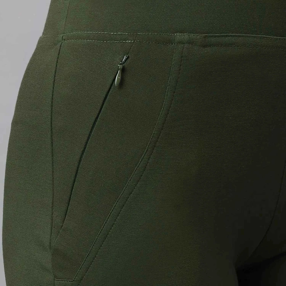 Four Way Stretched Women Jogger