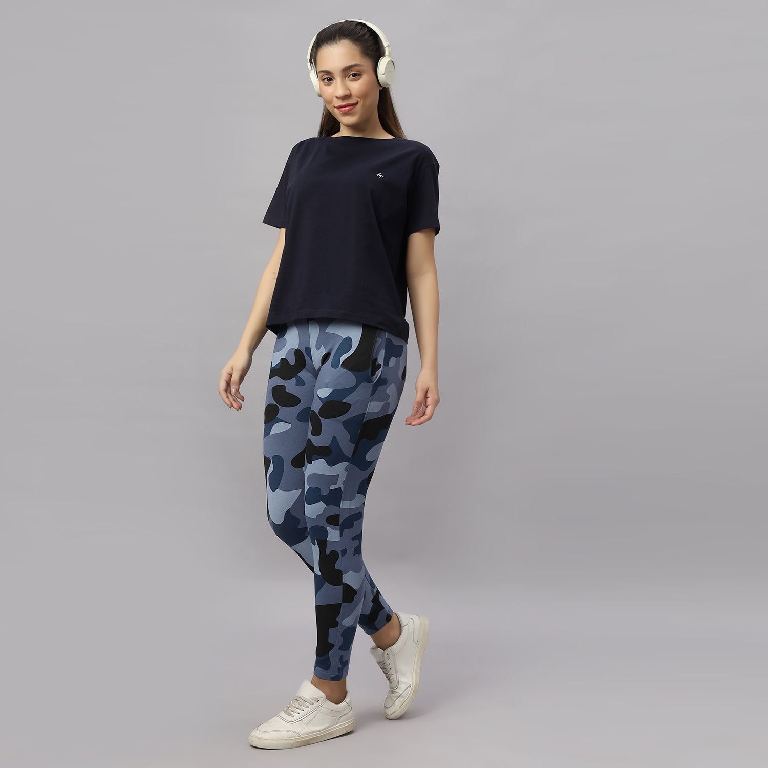 Camouflage Printed Cotton Four Way Stretched Women Track Pant.