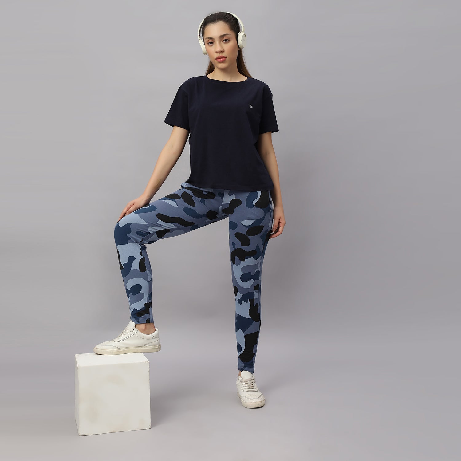 Camouflage Printed Cotton Four Way Stretched Women Track Pant.