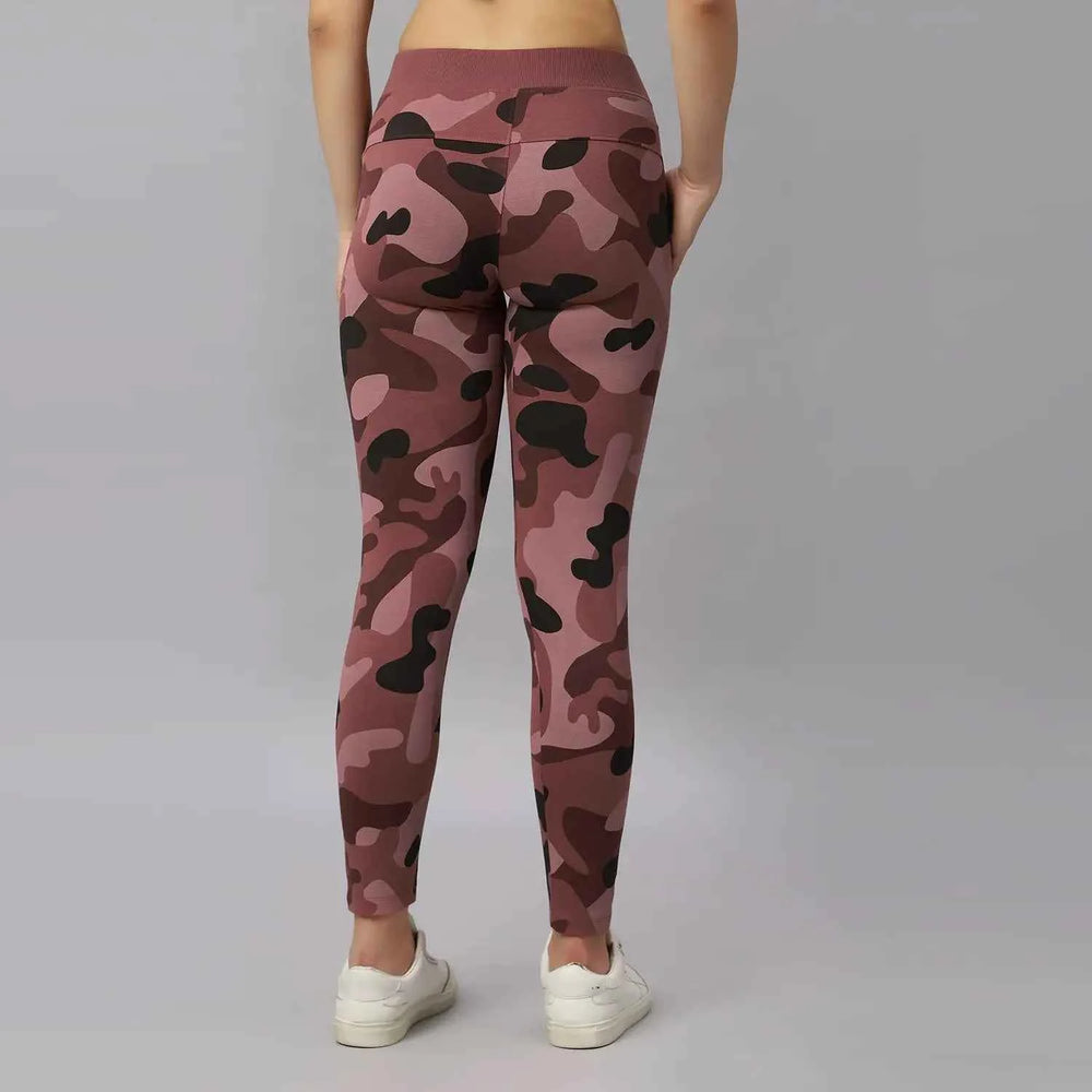 Astron – Women’s Camouflage Printed 4-Way Stretch Track Pant
