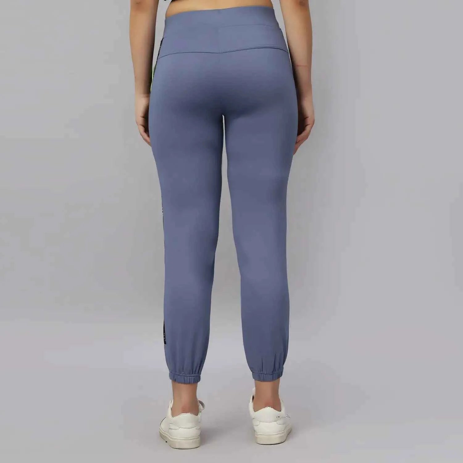 Women's 4 Way Stretchable Jogger With Reflective Chain and Prints