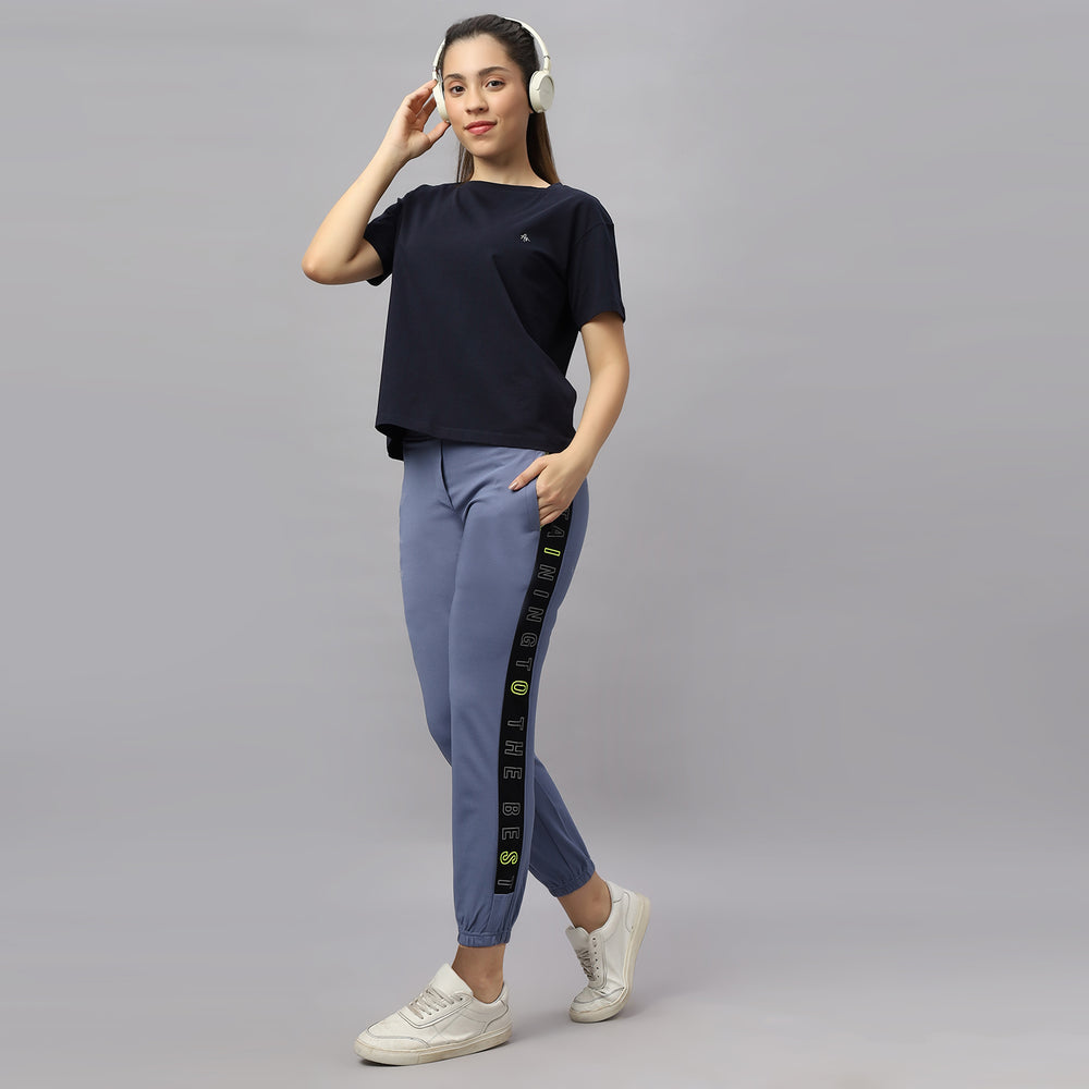 Women's 4 Way Stretchable Jogger With Reflective Chain and Prints.