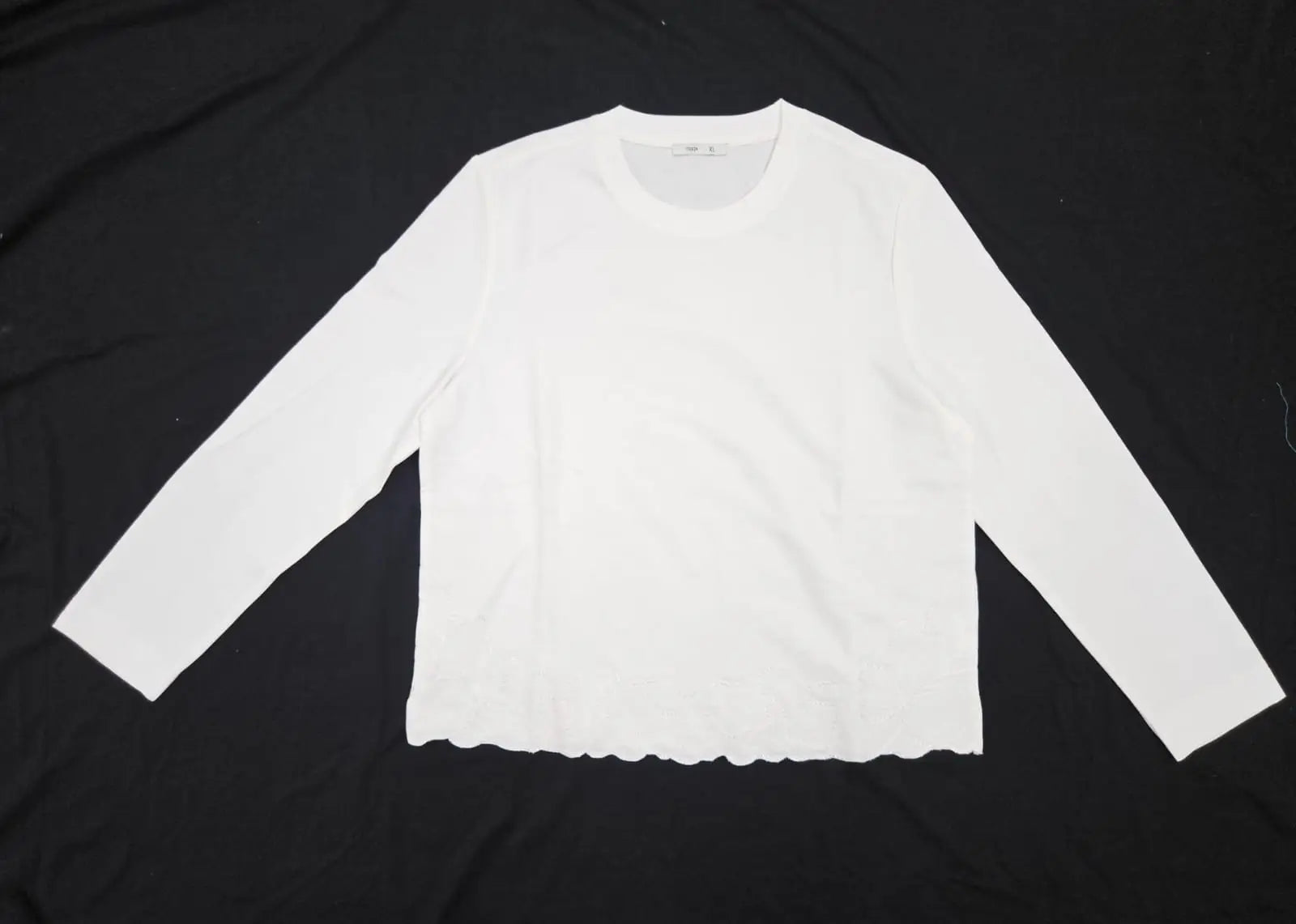 Women’s Embroidered Hem Long Sleeve Top - ASTRON