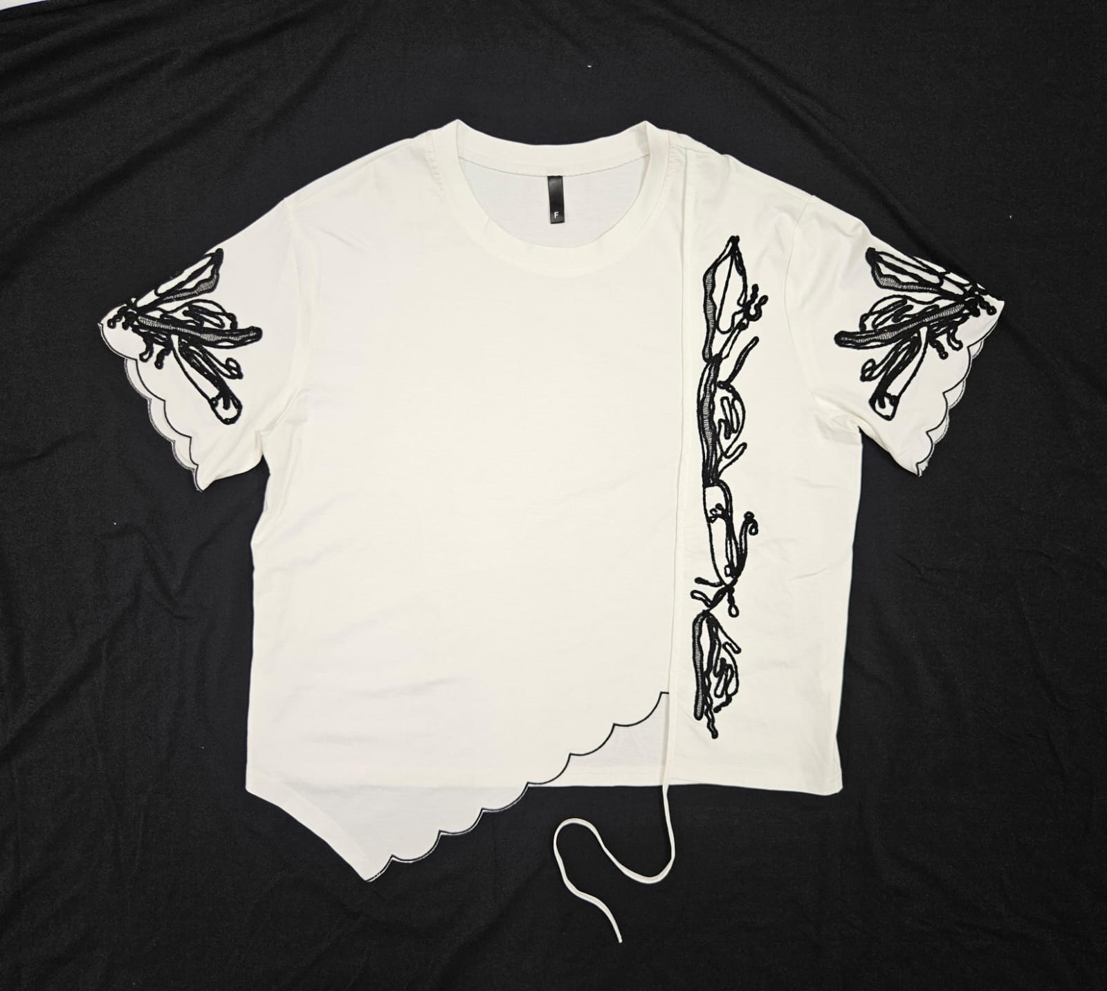 Women’s Embroidered Scallop Hem Top