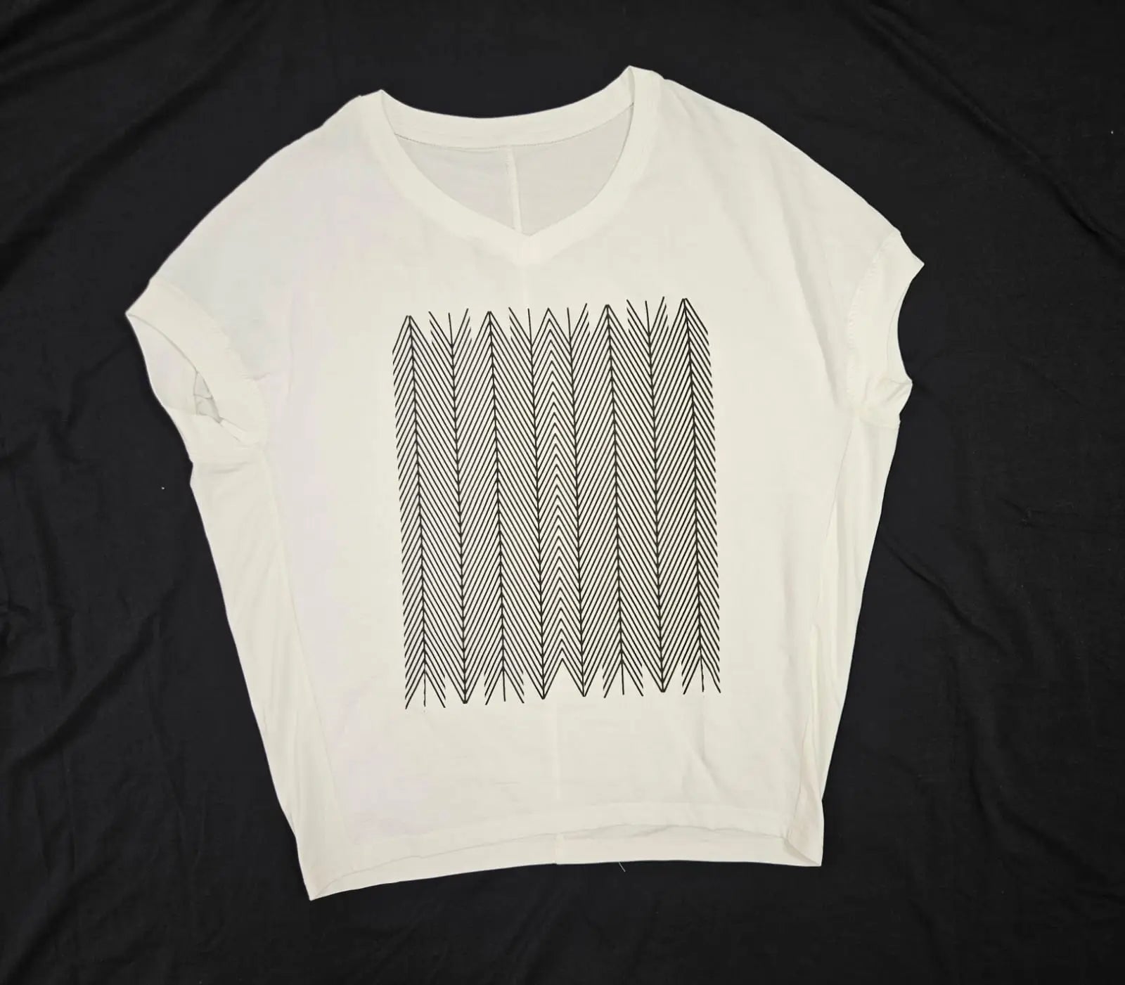 Women's Oversized Poncho T-Shirt for Ultimate Casual Comfort - ASTRON